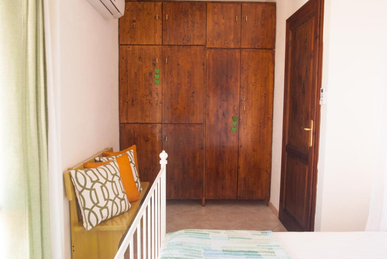 Casa Danilo Διαμέρισμα San Teodoro  Εξωτερικό φωτογραφία