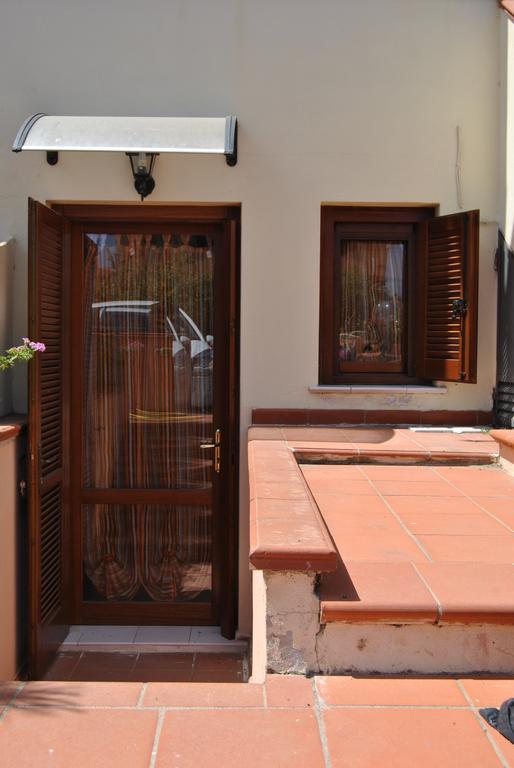 Casa Danilo Διαμέρισμα San Teodoro  Εξωτερικό φωτογραφία